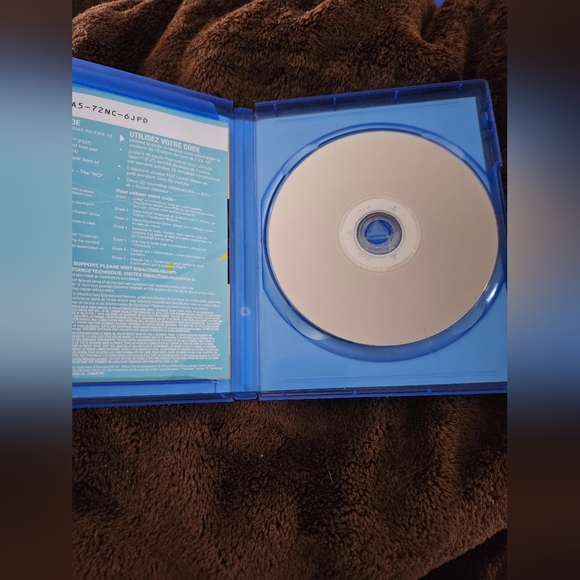 Fifa 16 PS4 - Picture 2 of 3